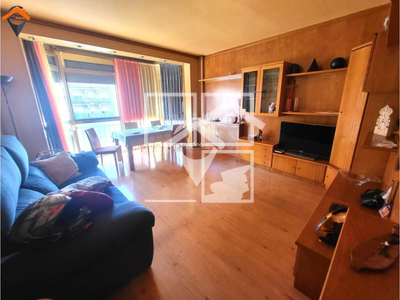 Inmueble en Calle Vallès    2º, Barcelona