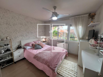 Local en Plaza Josep Sapés Esmendia    , Rubí Barcelona