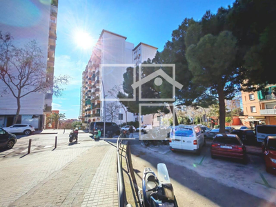 Inmueble en Avenida Can Serra    5, Barcelona