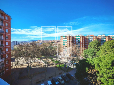 Local en Avenida Can Serra    5, L'Hospitalet de Llobregat Barcelona