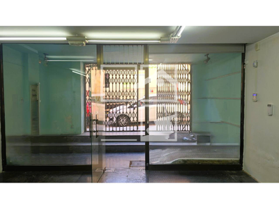 Inmueble en Calle ANTONIO MAURA     , Barcelona