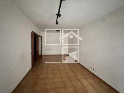 Local en Olot Girona