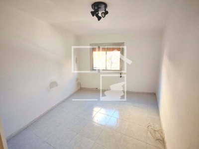 Inmueble en Calle Floridablanca    ENTRESUELO, Barcelona