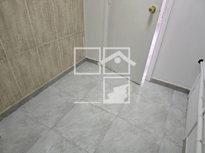 Inmueble en Plaza Clavé    1º, Barcelona