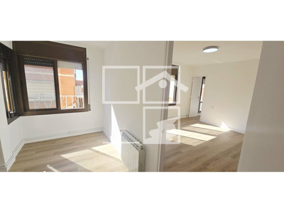 Inmueble en Calle Sindicato    2º, Barcelona